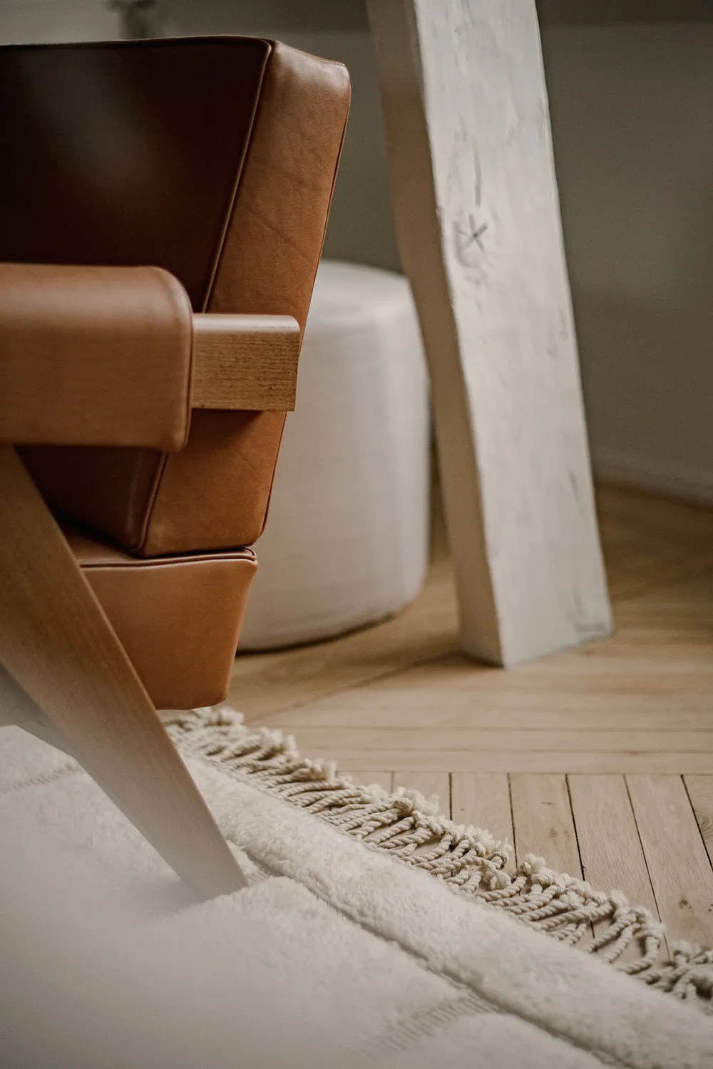 एक और पेरिस… छत के नीचे स्थित यह आकर्षक अपार्टमेंट, आधुनिक एवं स्टाइलिश डिज़ाइन का उत्कृष्ट उदाहरण है. - Gallery image 26