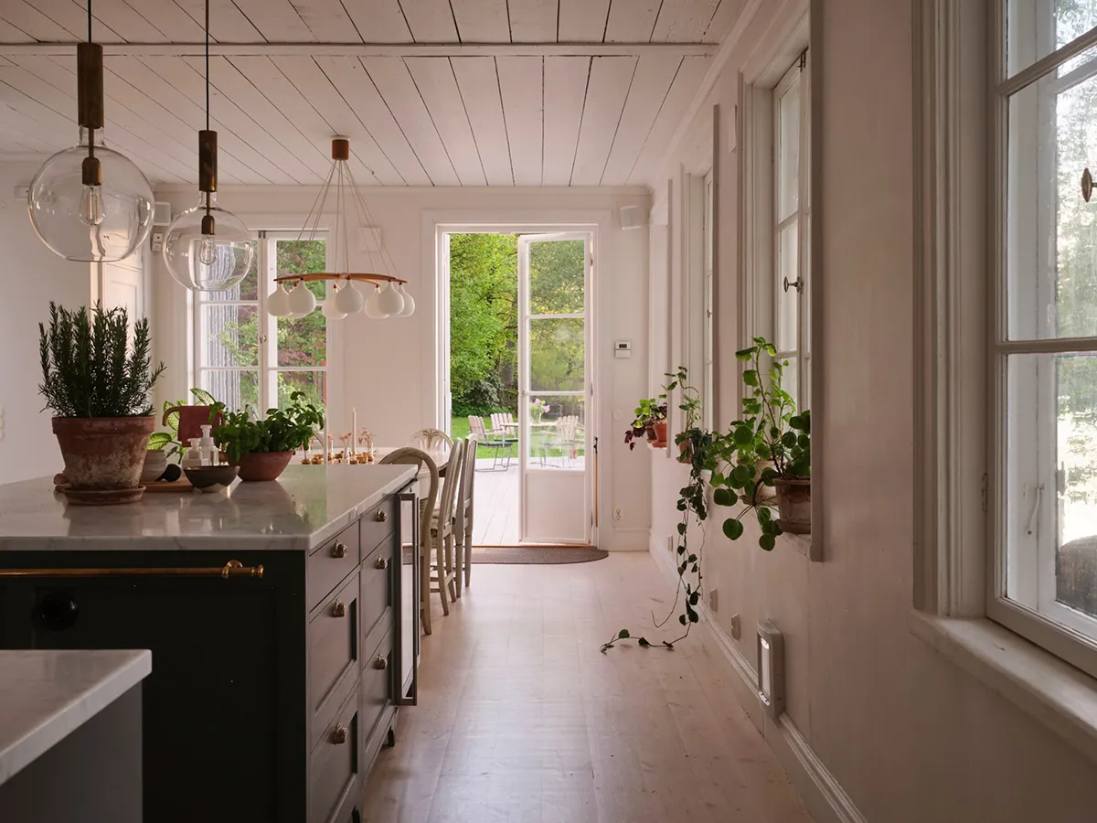 Magnifique cabin suédoise au bord du lac avec petit quai - Gallery image 13