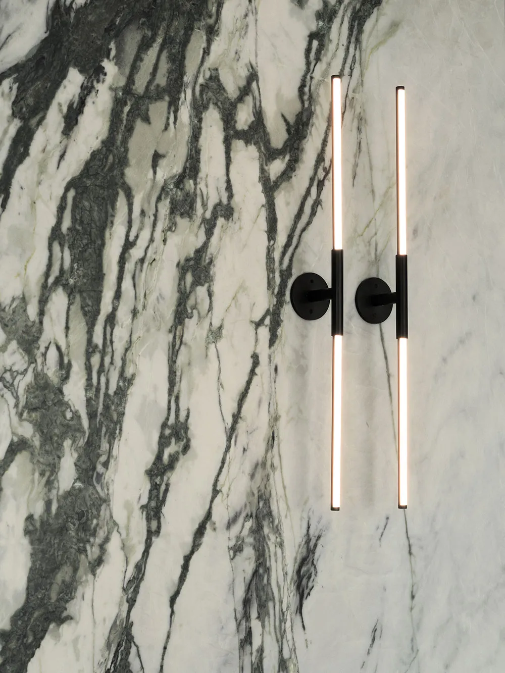 Elegancja i styl: nietypowy wnętrze domu przy oceanie w Australii - Gallery image 14