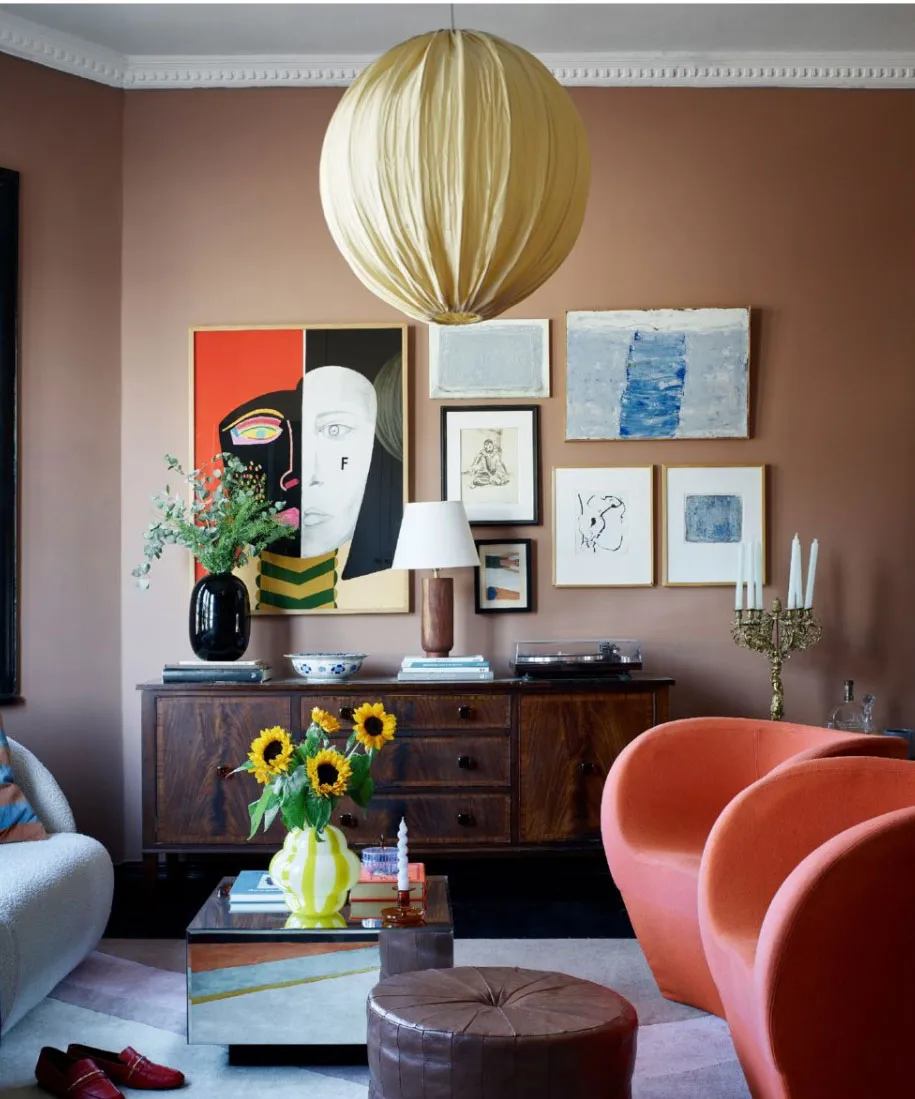 Atmosphärische Interieurs mit buntem Dekor: Ungewöhnliche Wohnung in Stockholm (60 qm) - Gallery image 1