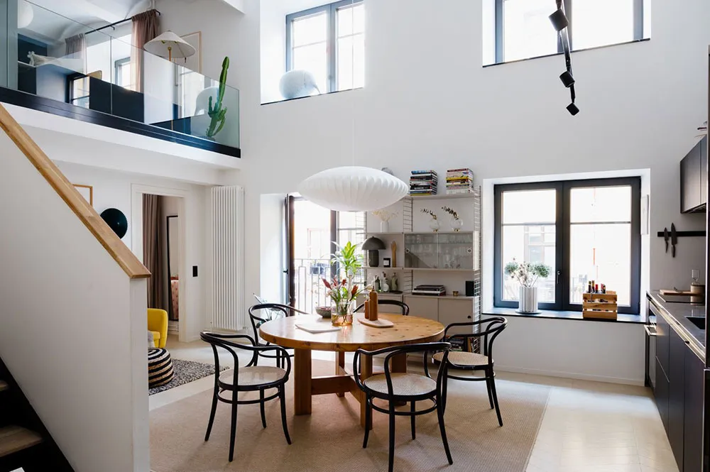 Яскрава квартира з антресоллю в колишній хлібній у Стокгольмі (75 м²) - Gallery image 7