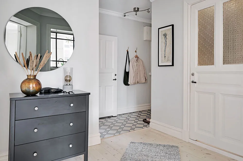 Nice pastel kitchen in light Scandinavian apartment design (100 sqm) - Gallery image 26