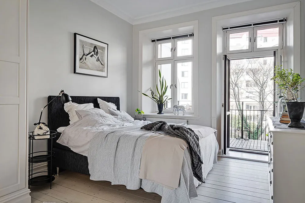 Nice pastel kitchen in light Scandinavian apartment design (100 sqm) - Gallery image 21