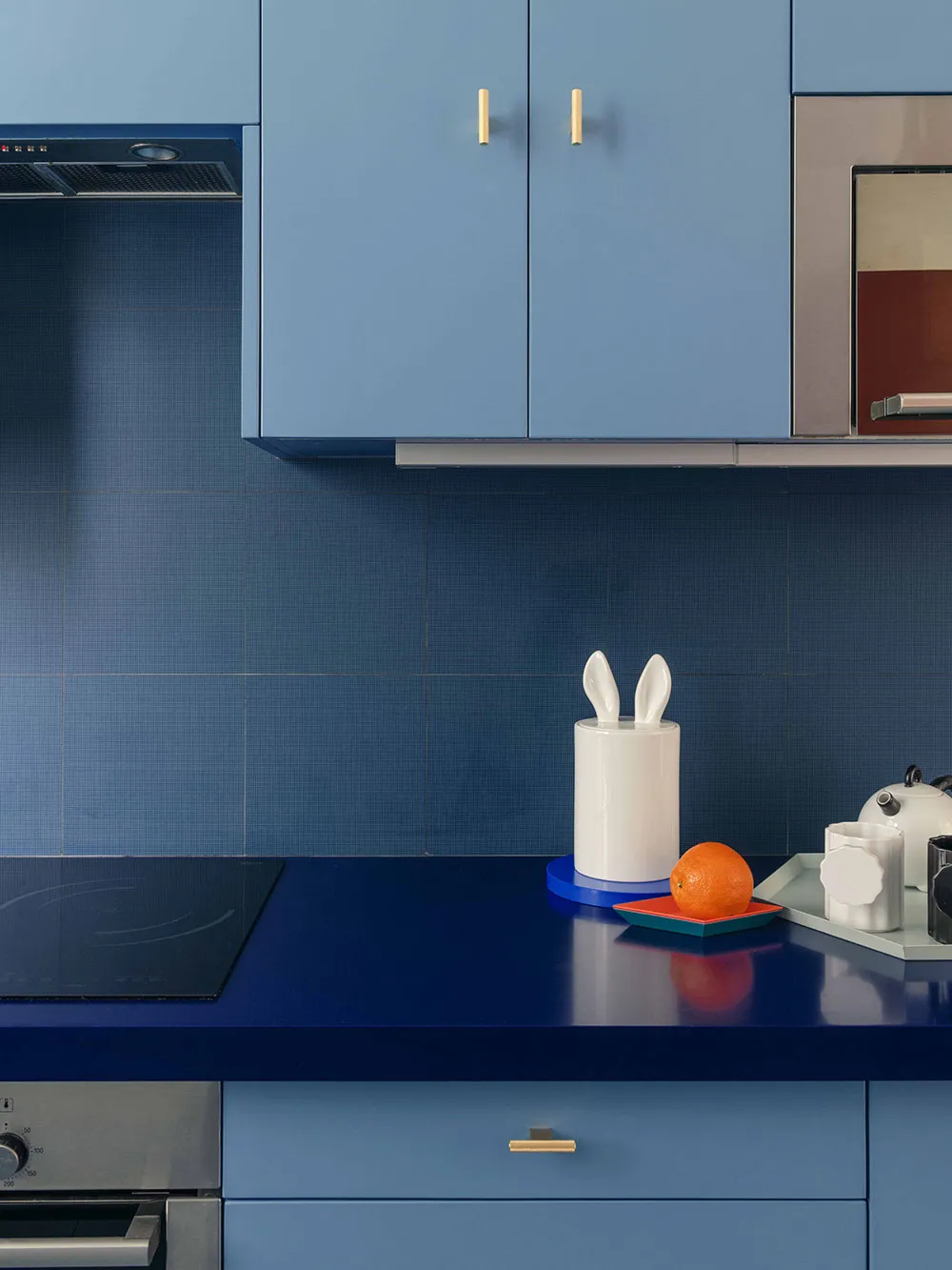 Лёгкий современный дизайн для просторной квартиры в Османском доме в Париже - Gallery image 9