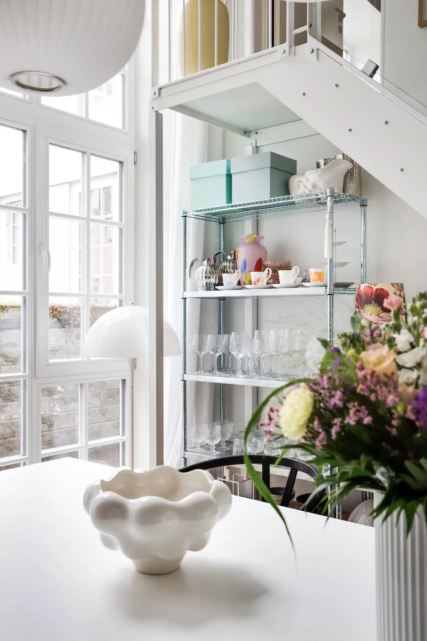 Plafonds très hauts et deux mansardes : appartement dans un bâtiment d'usine à Copenhague - Gallery image 4