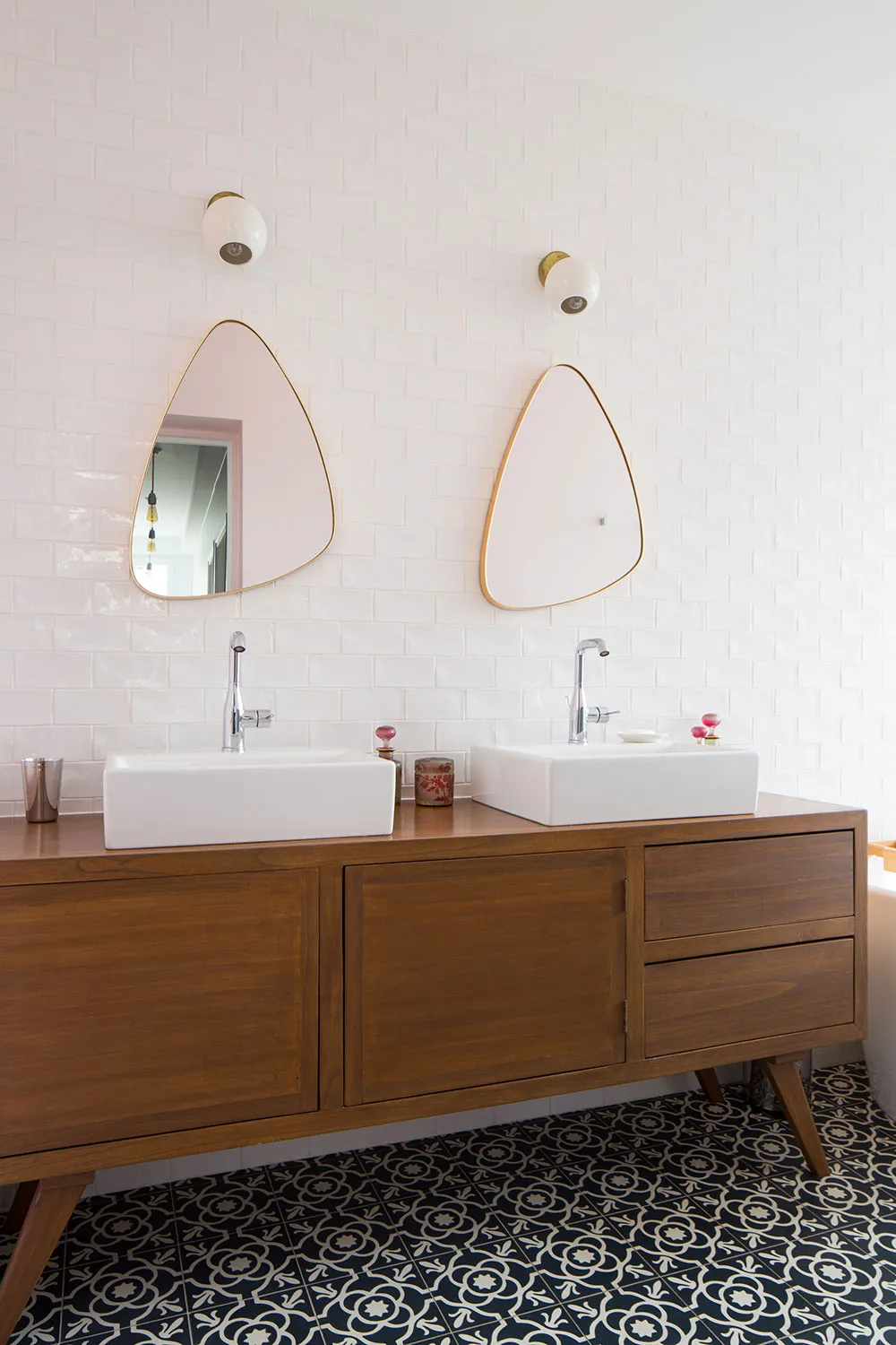 Accents colorés dans le design d'un appartement à Paris - Gallery image 22