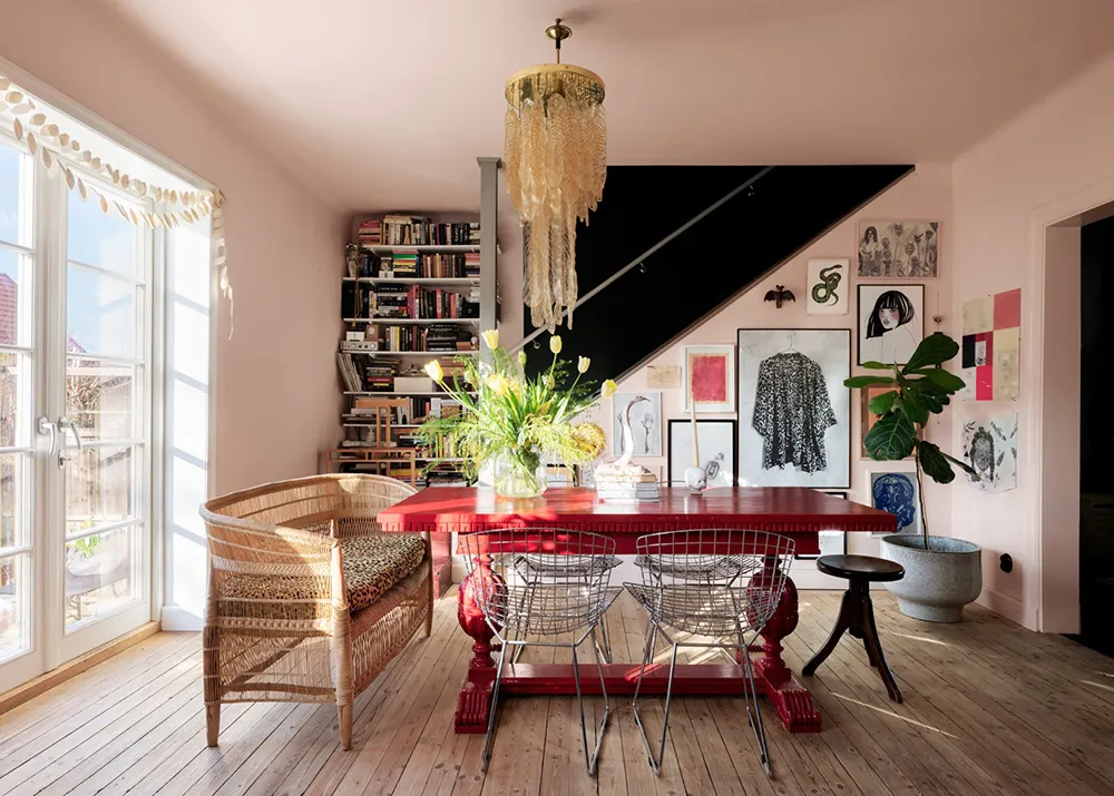 Szwedzka dacha z niespodziewanymi wnętrzami - Gallery image 6