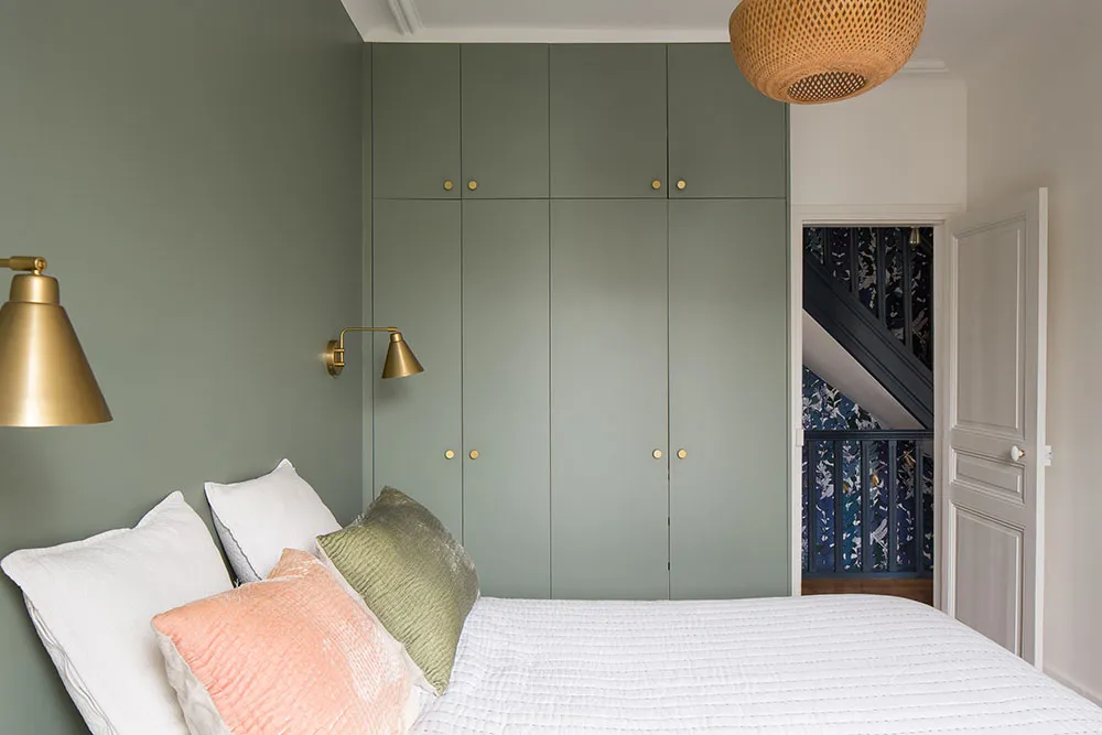 Accents colorés dans le design d'un appartement à Paris - Gallery image 11