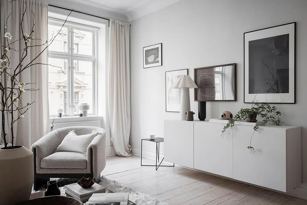 स्वीडन में स्थित एक छोटे 2-बेडरूम वाले अपार्टमेंट का इंटीरियर (64 वर्ग मीटर)
(“Snow White: The Interior of a Small 2-Bedroom Apartment in Sweden (64 sqm)”)
**अनुवाद:**
स्वीडन में स्थित एक छोटे, 2-बेडरूम वाले अपार्टमेंट का इंटीरियर (क्षेत्रफल: 64 वर्ग मीटर)
**विवरण:**
यह अनुवाद स्वीडन में स्थित एक छोटे, 2-बेडरूम वाले अपार्टमेंट के इंटीरियर का वर्णन करता है। अपार्टमेंट का क्षेत्रफल 64 वर्ग मीटर है। - Gallery image 2