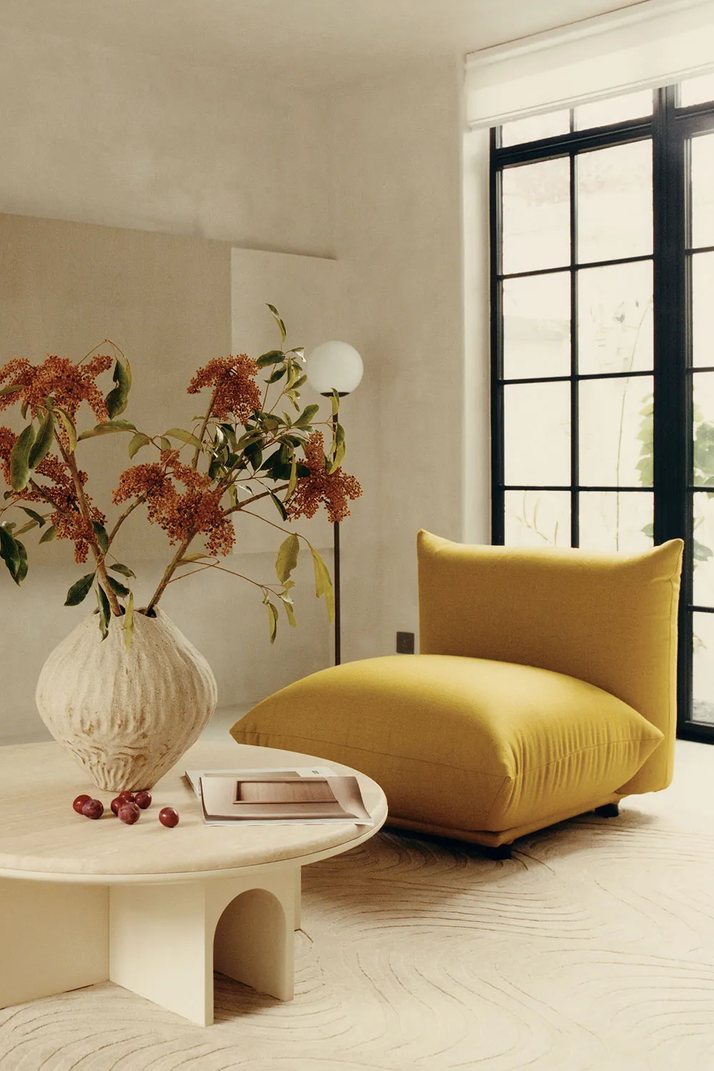 Designmöbel und minimalistische Oberteilung: modernes Interieur in China - Gallery image 1