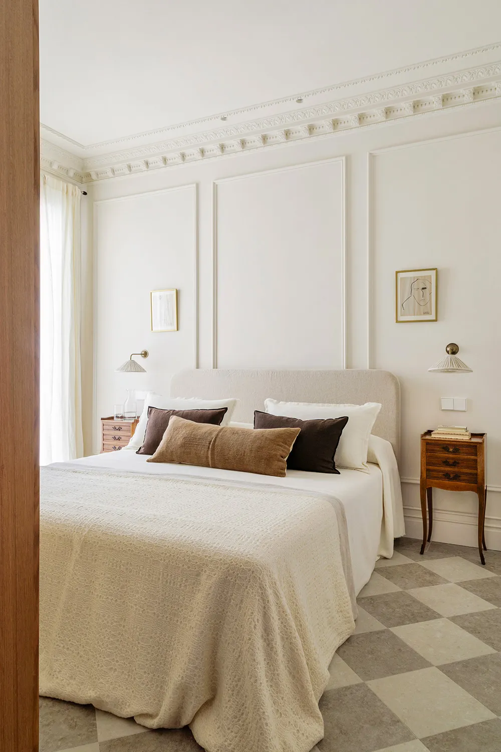 De una aburrida y vieja casa a elegantes apartamentos con encanto parisino - Gallery image 7