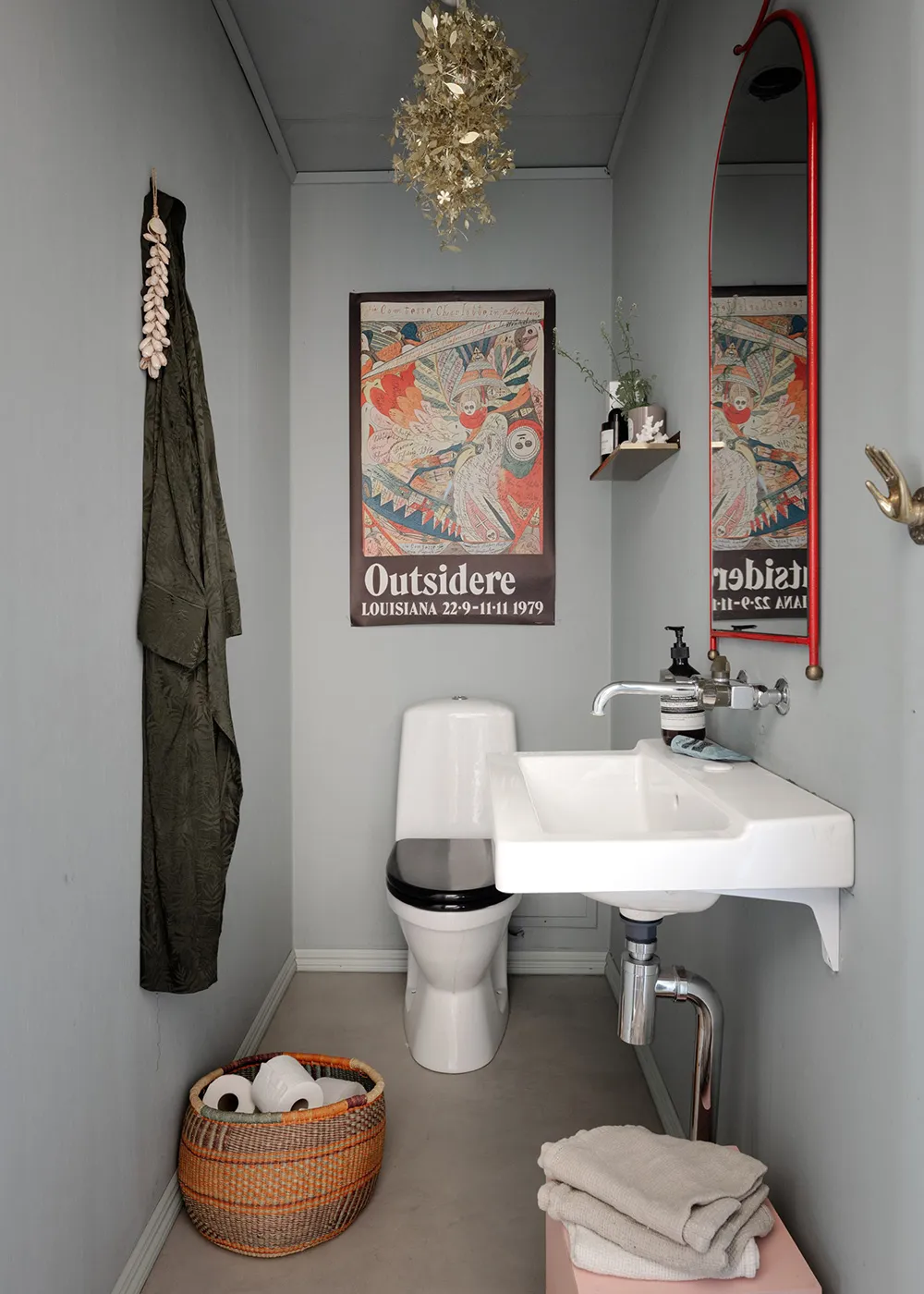 Szwedzka dacha z niespodziewanymi wnętrzami - Gallery image 31