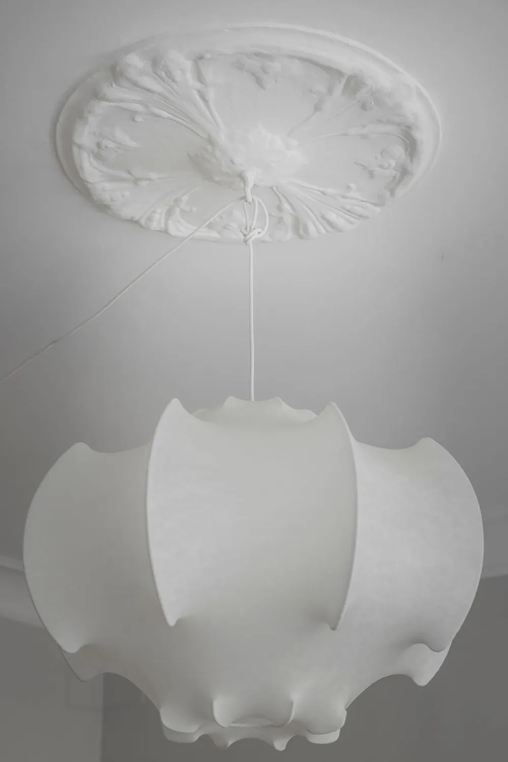 स्वीडन में स्थित एक छोटे 2-बेडरूम वाले अपार्टमेंट का इंटीरियर (64 वर्ग मीटर)
(“Snow White: The Interior of a Small 2-Bedroom Apartment in Sweden (64 sqm)”)
**अनुवाद:**
स्वीडन में स्थित एक छोटे, 2-बेडरूम वाले अपार्टमेंट का इंटीरियर (क्षेत्रफल: 64 वर्ग मीटर)
**विवरण:**
यह अनुवाद स्वीडन में स्थित एक छोटे, 2-बेडरूम वाले अपार्टमेंट के इंटीरियर का वर्णन करता है। अपार्टमेंट का क्षेत्रफल 64 वर्ग मीटर है। - Gallery image 7