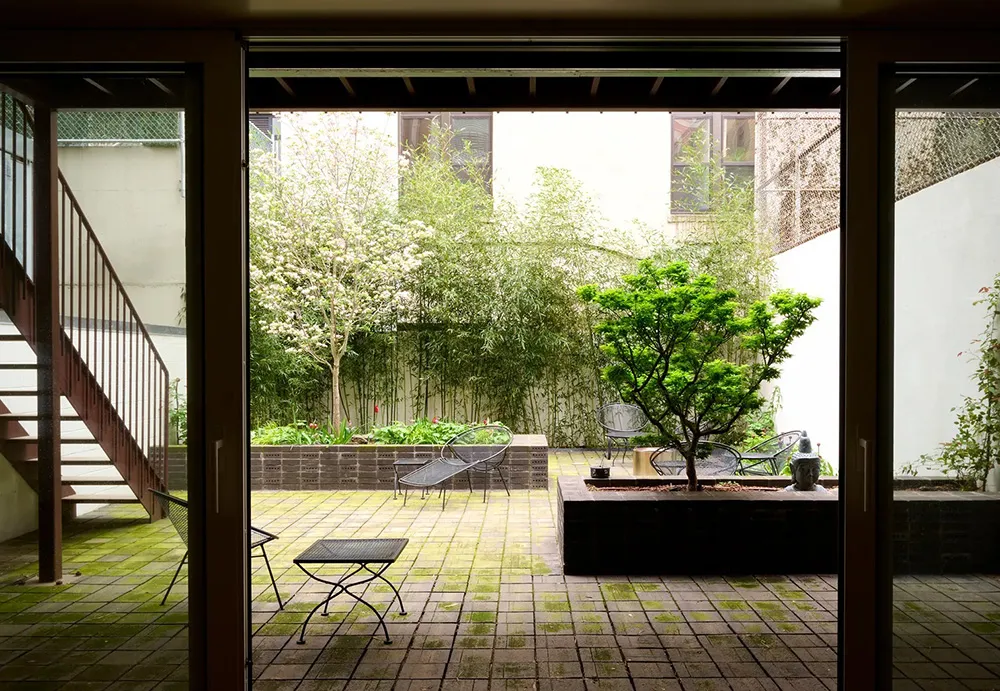 Bold Interiors and Unique Space: Former Priest's House in New York - Gallery image 22