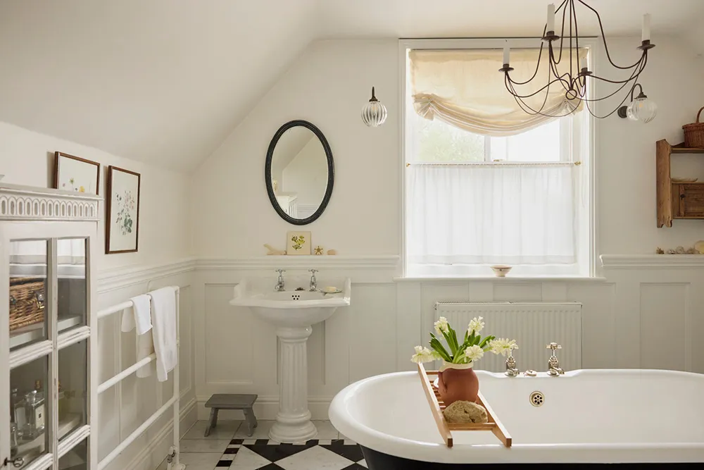 UNGEBRÄUHLICHES HAUS VOM 19. JAHRHUNDERT IN HAMPSHIRE - Gallery image 21