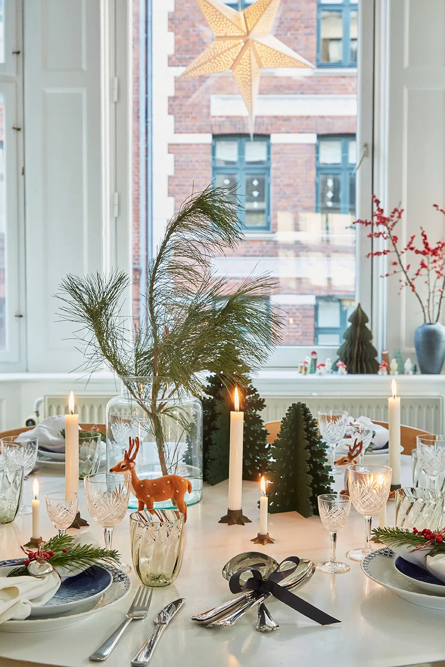 Interior festivo luminoso de un apartamento en Dinamarca - Gallery image 4