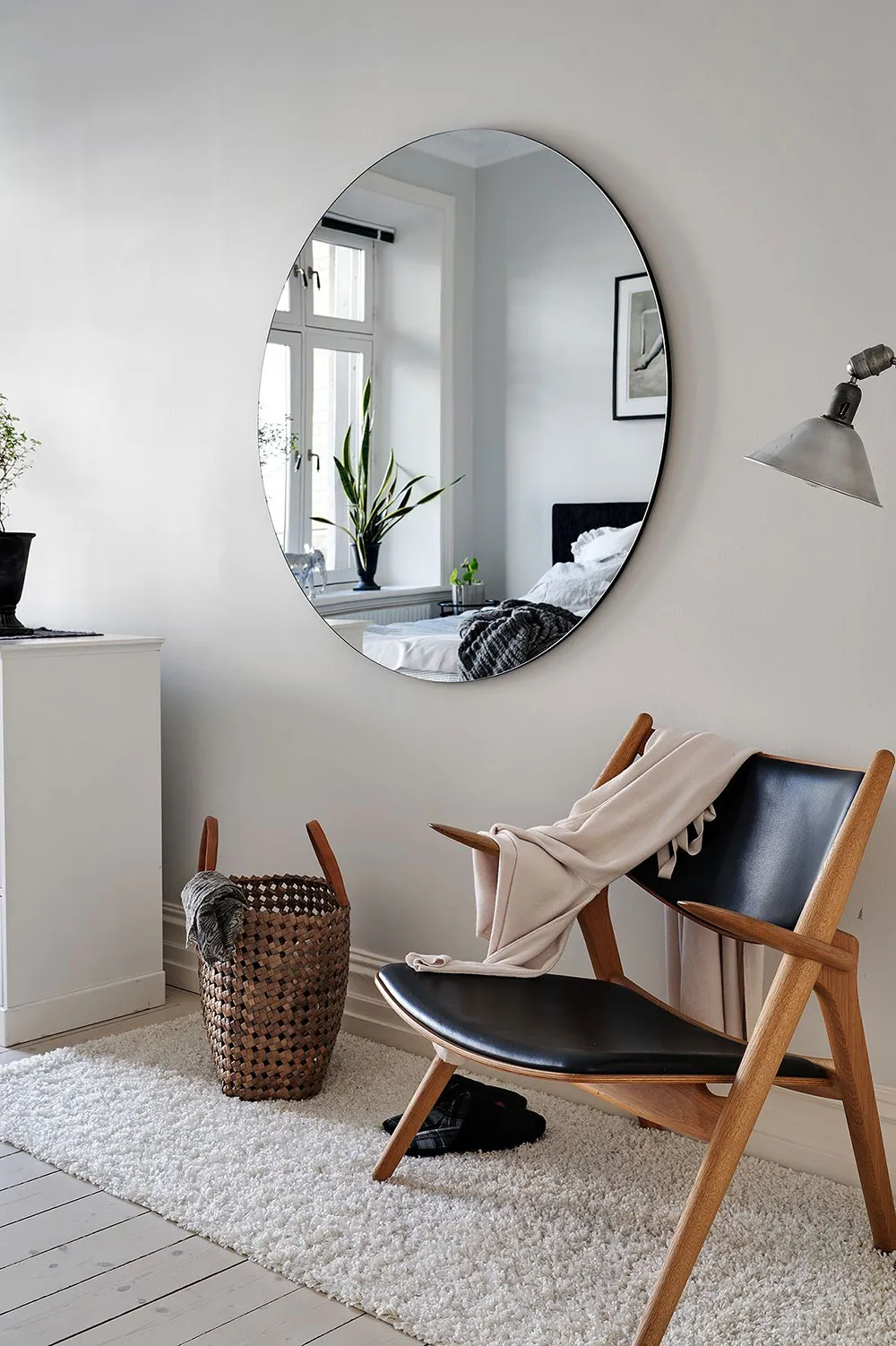 Nice pastel kitchen in light Scandinavian apartment design (100 sqm) - Gallery image 23