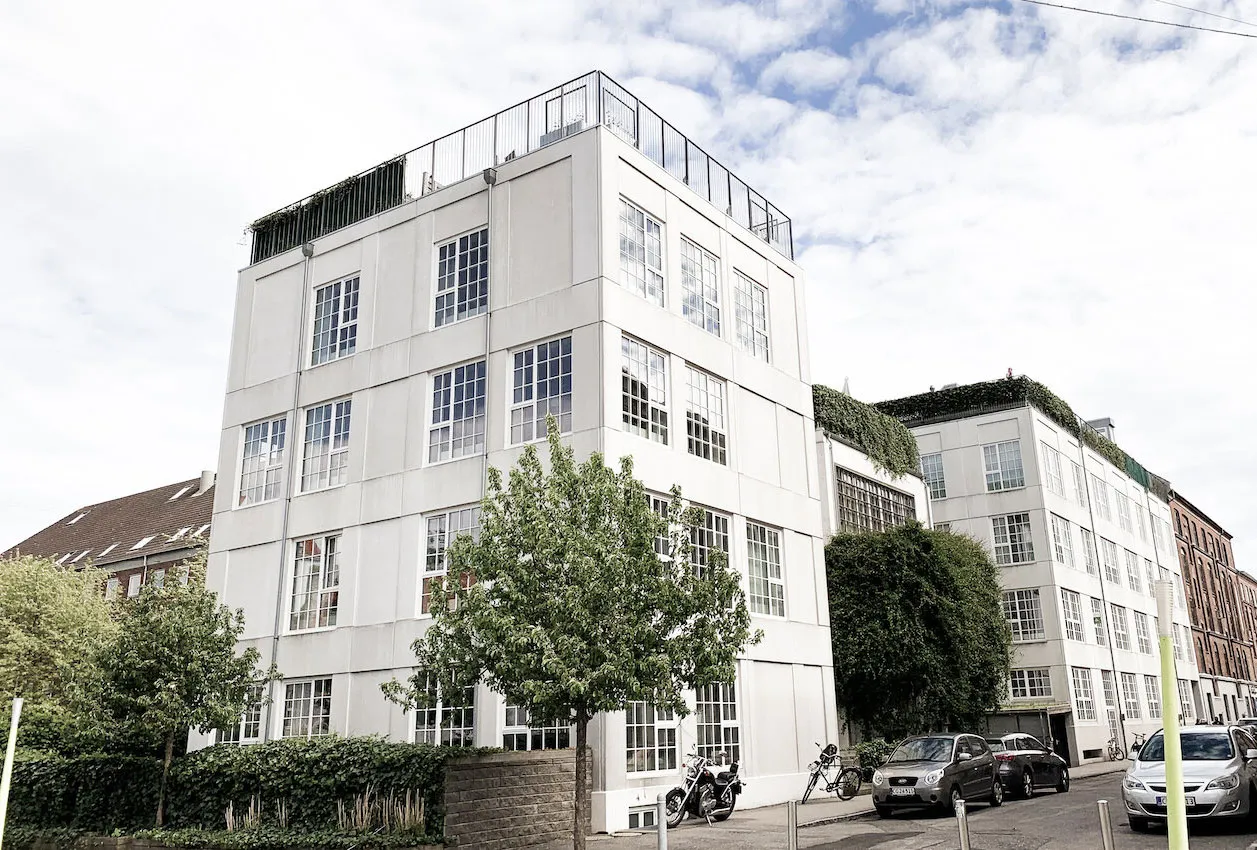 Plafonds très hauts et deux mansardes : appartement dans un bâtiment d'usine à Copenhague - Gallery image 32