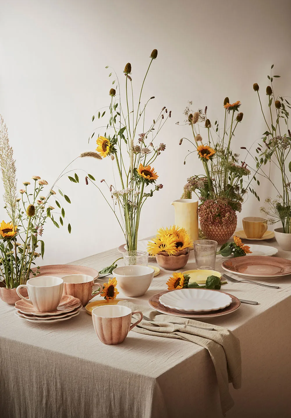 डेकोरेटर डेनिस वैलेंसिया द्वारा तैयार की गई “विविध एवं रंगीन आंतरिक सजावटों” की नई श्रृंखला - Gallery image 25