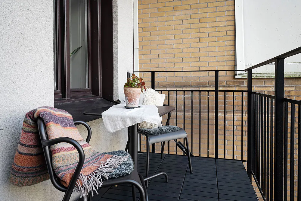 Nice pastel kitchen in light Scandinavian apartment design (100 sqm) - Gallery image 18