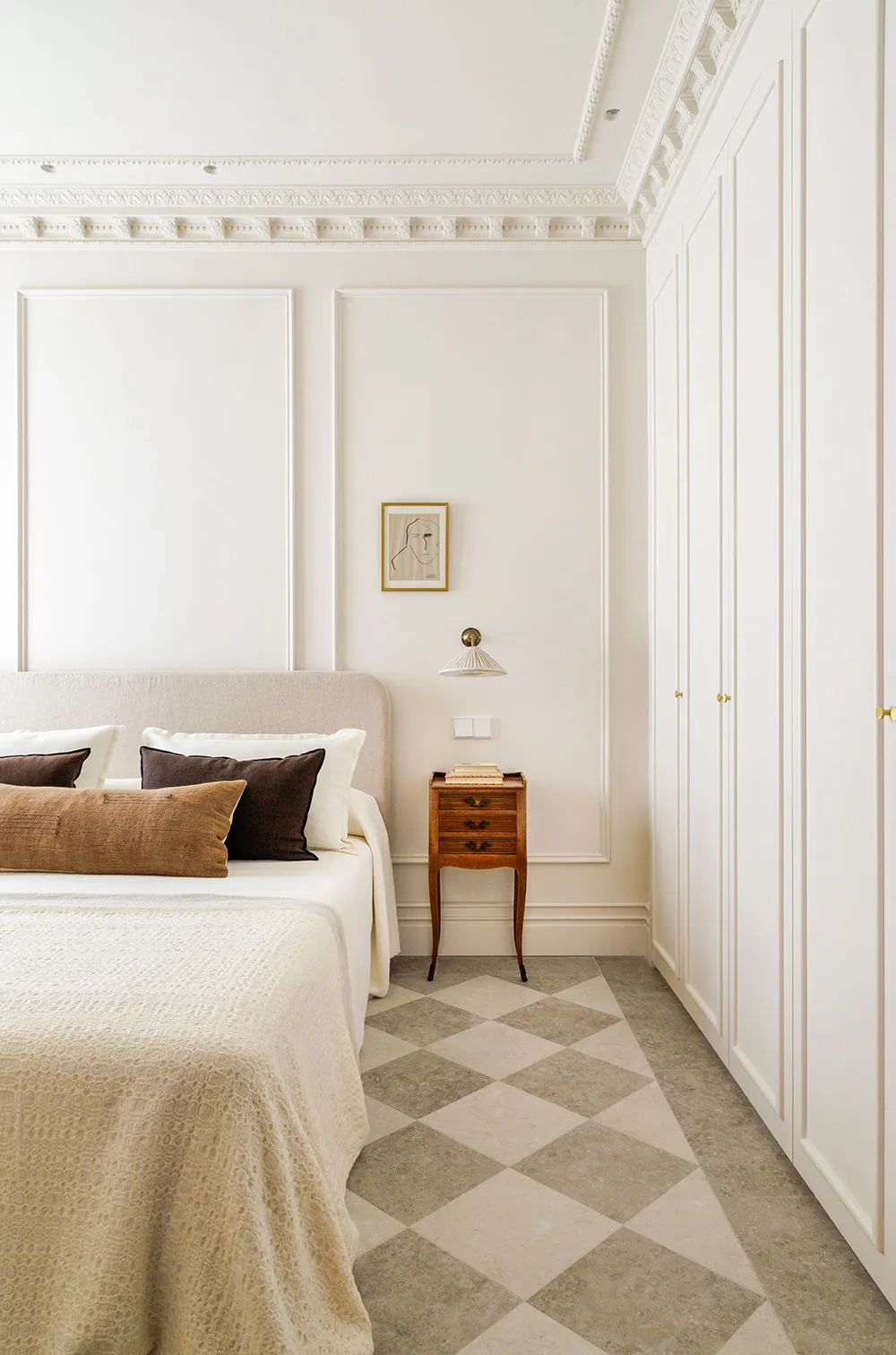 De una aburrida y vieja casa a elegantes apartamentos con encanto parisino - Gallery image 8