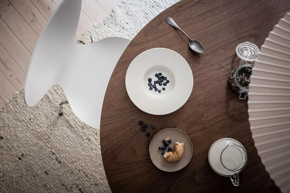 स्वीडन में स्थित एक छोटे 2-बेडरूम वाले अपार्टमेंट का इंटीरियर (64 वर्ग मीटर)
(“Snow White: The Interior of a Small 2-Bedroom Apartment in Sweden (64 sqm)”)
**अनुवाद:**
स्वीडन में स्थित एक छोटे, 2-बेडरूम वाले अपार्टमेंट का इंटीरियर (क्षेत्रफल: 64 वर्ग मीटर)
**विवरण:**
यह अनुवाद स्वीडन में स्थित एक छोटे, 2-बेडरूम वाले अपार्टमेंट के इंटीरियर का वर्णन करता है। अपार्टमेंट का क्षेत्रफल 64 वर्ग मीटर है। - Gallery image 12