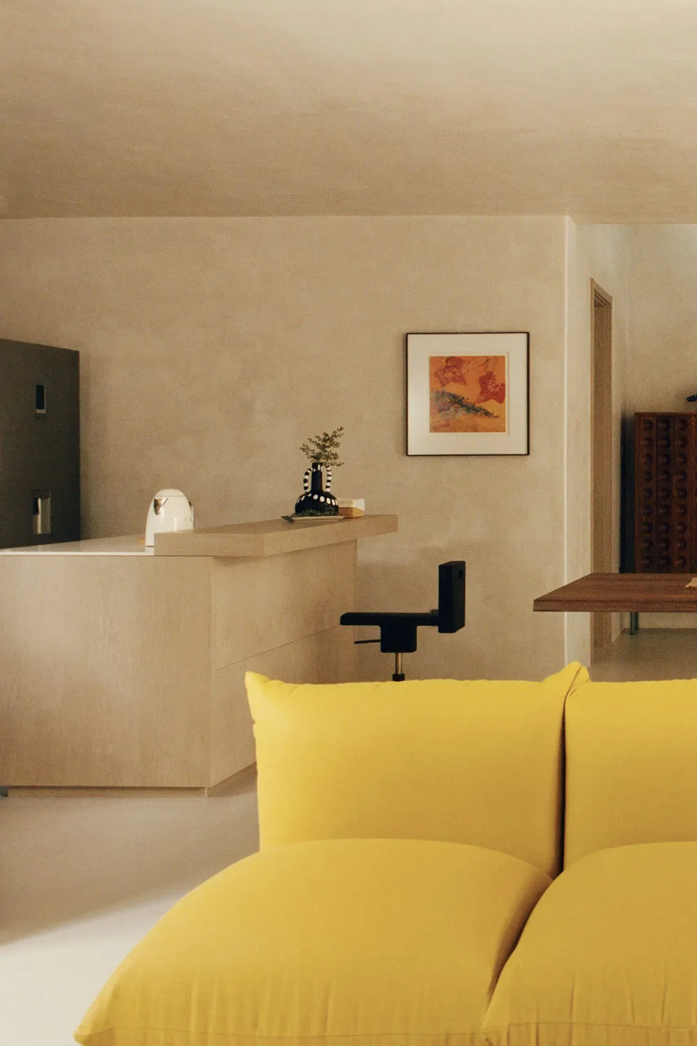 Designmöbel und minimalistische Oberteilung: modernes Interieur in China - Gallery image 5