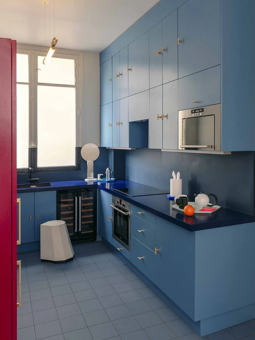 Лёгкий современный дизайн для просторной квартиры в Османском доме в Париже - Gallery image 8