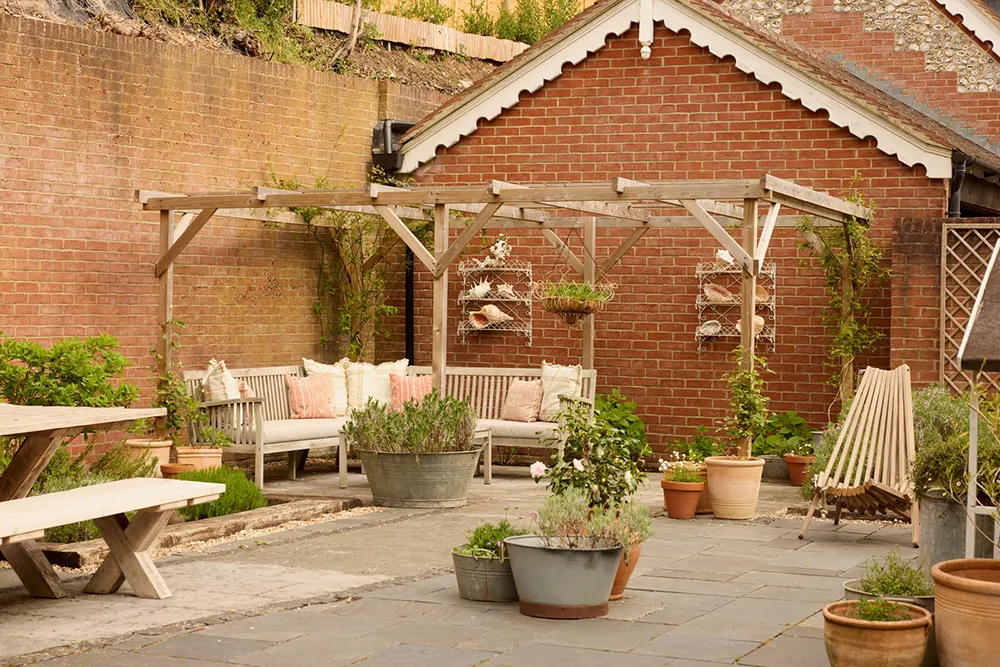 UNGEBRÄUHLICHES HAUS VOM 19. JAHRHUNDERT IN HAMPSHIRE - Gallery image 25