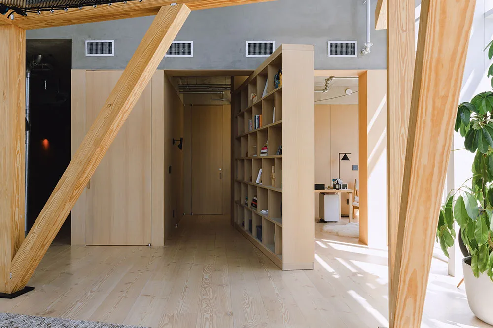 Impresionante loft en Nueva York con estructura de madera en el interior - Gallery image 12