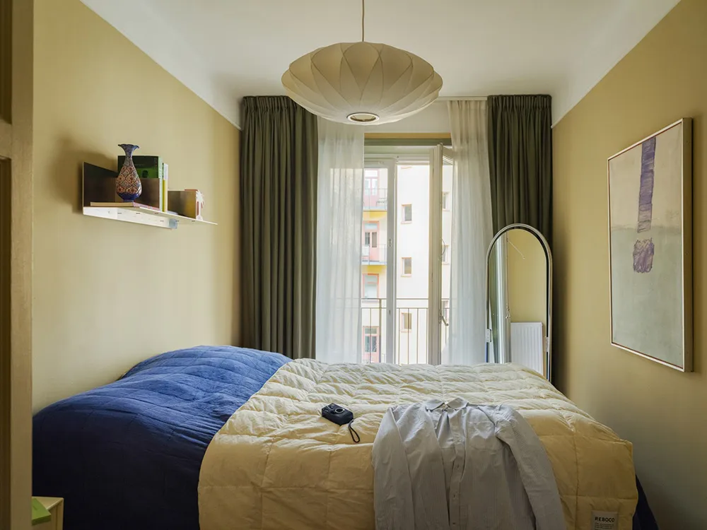 Interiores de arena con acentos llamativos: apartamento en Estocolmo (64 m²) - Gallery image 16