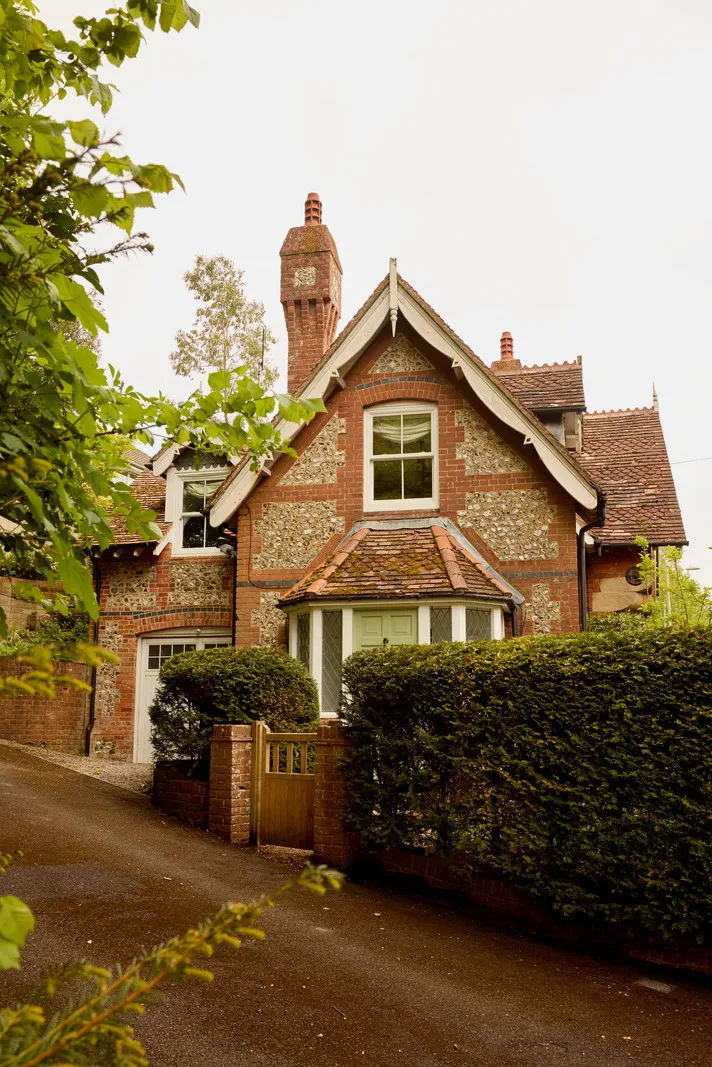 UNGEBRÄUHLICHES HAUS VOM 19. JAHRHUNDERT IN HAMPSHIRE - Gallery image 26