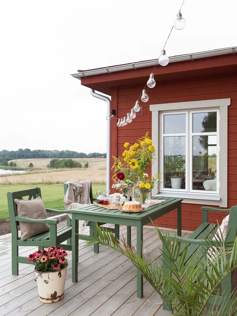 Будто стоит здесь с прошлого века: новый дачный домик в традиционном стиле - Gallery image 1