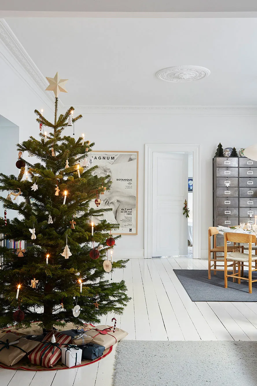 Interior festivo luminoso de un apartamento en Dinamarca - Gallery image 7