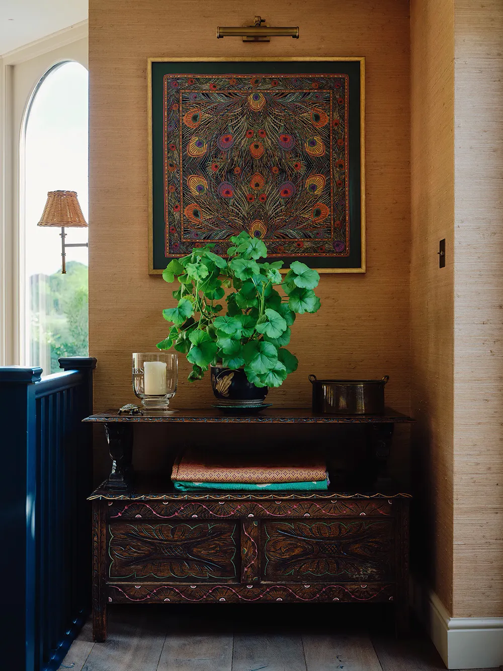 17世紀にルーツを持つ、イングランドにある色彩豊かなアーティストのコテージ - Gallery image 7