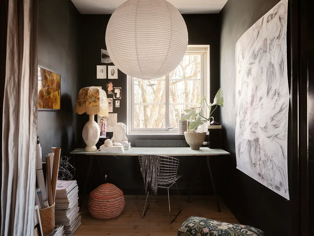 Szwedzka dacha z niespodziewanymi wnętrzami - Gallery image 17