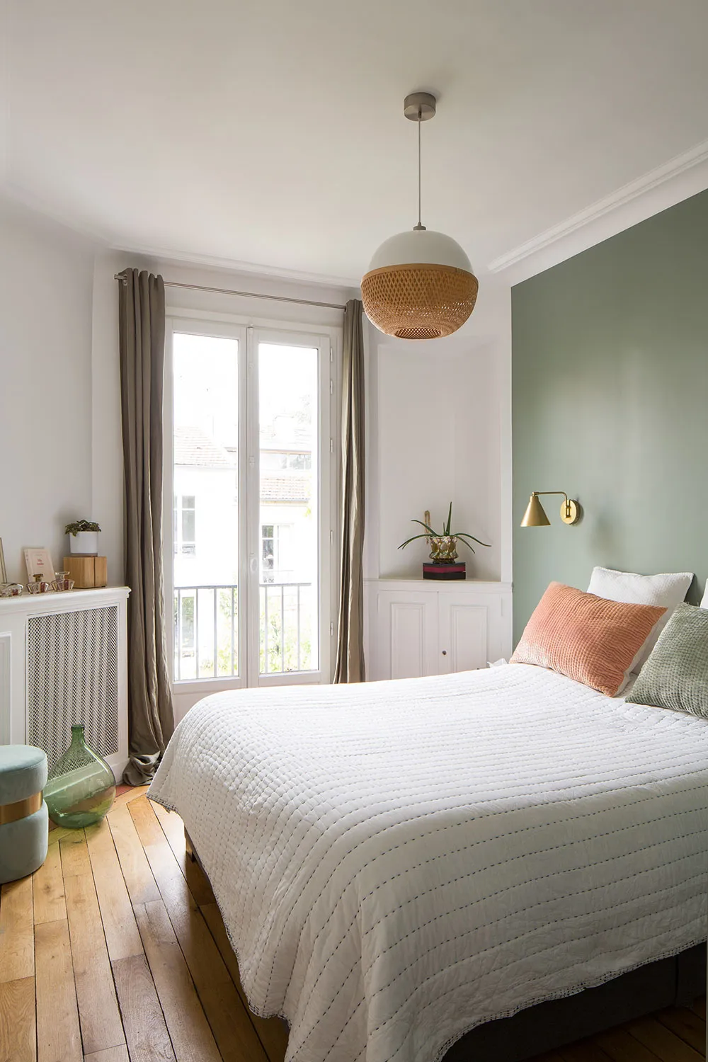 Accents colorés dans le design d'un appartement à Paris - Gallery image 18