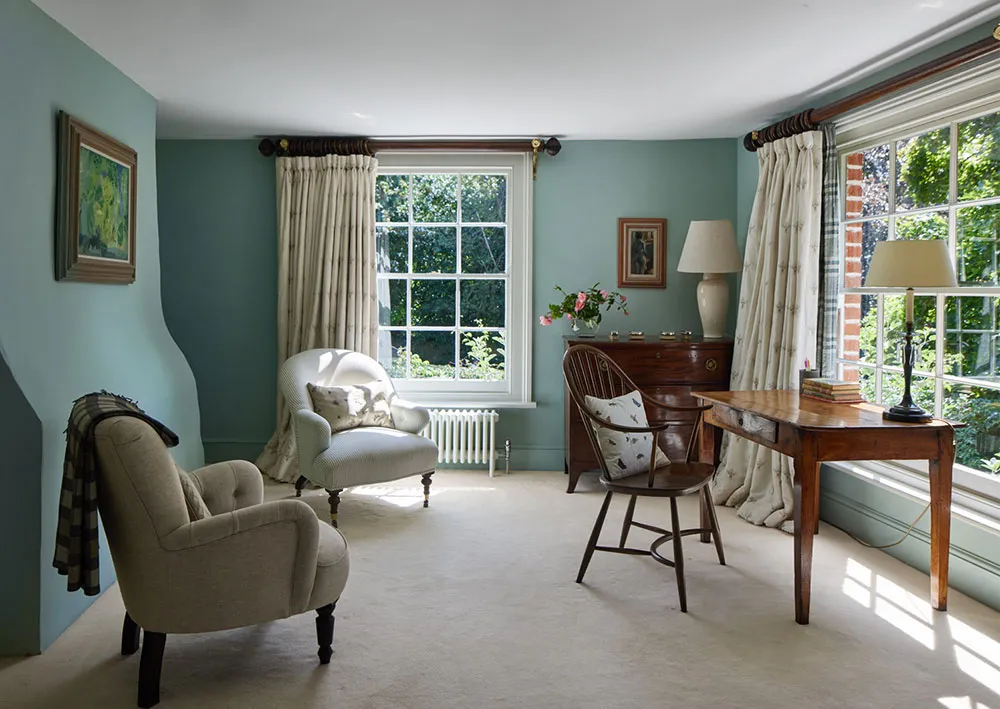 Un encantador coto inglés sumergido en la vegetación - Gallery image 18