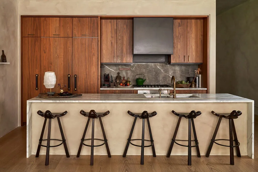 Esmalte en paredes, vigas rústicas y ambiente mediterráneo: un loft inesperado en Nueva York - Gallery image 6