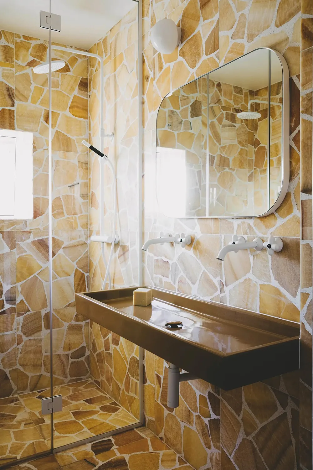 Intérieurs extravagants d'une maison historique à Paris - Gallery image 10