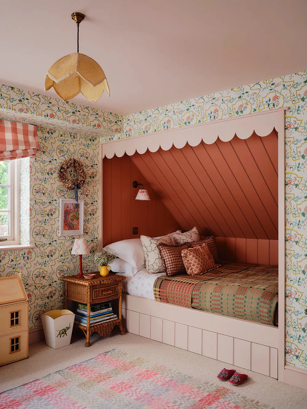 17世紀にルーツを持つ、イングランドにある色彩豊かなアーティストのコテージ - Gallery image 21