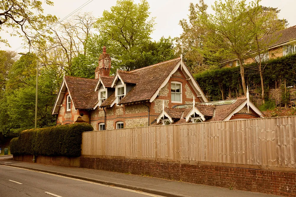 UNGEBRÄUHLICHES HAUS VOM 19. JAHRHUNDERT IN HAMPSHIRE - Gallery image 27