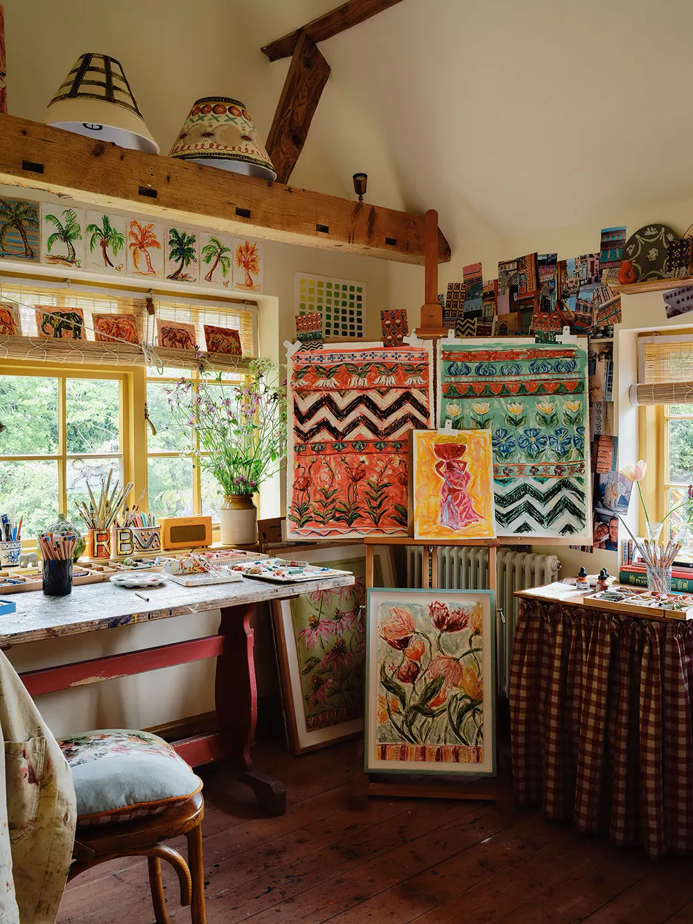 17世紀にルーツを持つ、イングランドにある色彩豊かなアーティストのコテージ - Gallery image 23