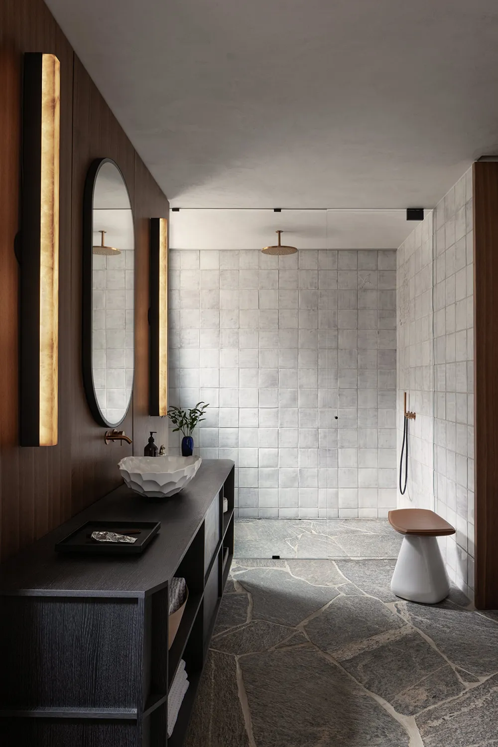 Kleine Holzhütte in Kanada mit stilvollen Akzenten im Design - 10