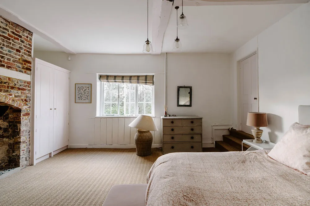 Charm of a Historic Georgian Mansion in Hampshire - Gallery image 16