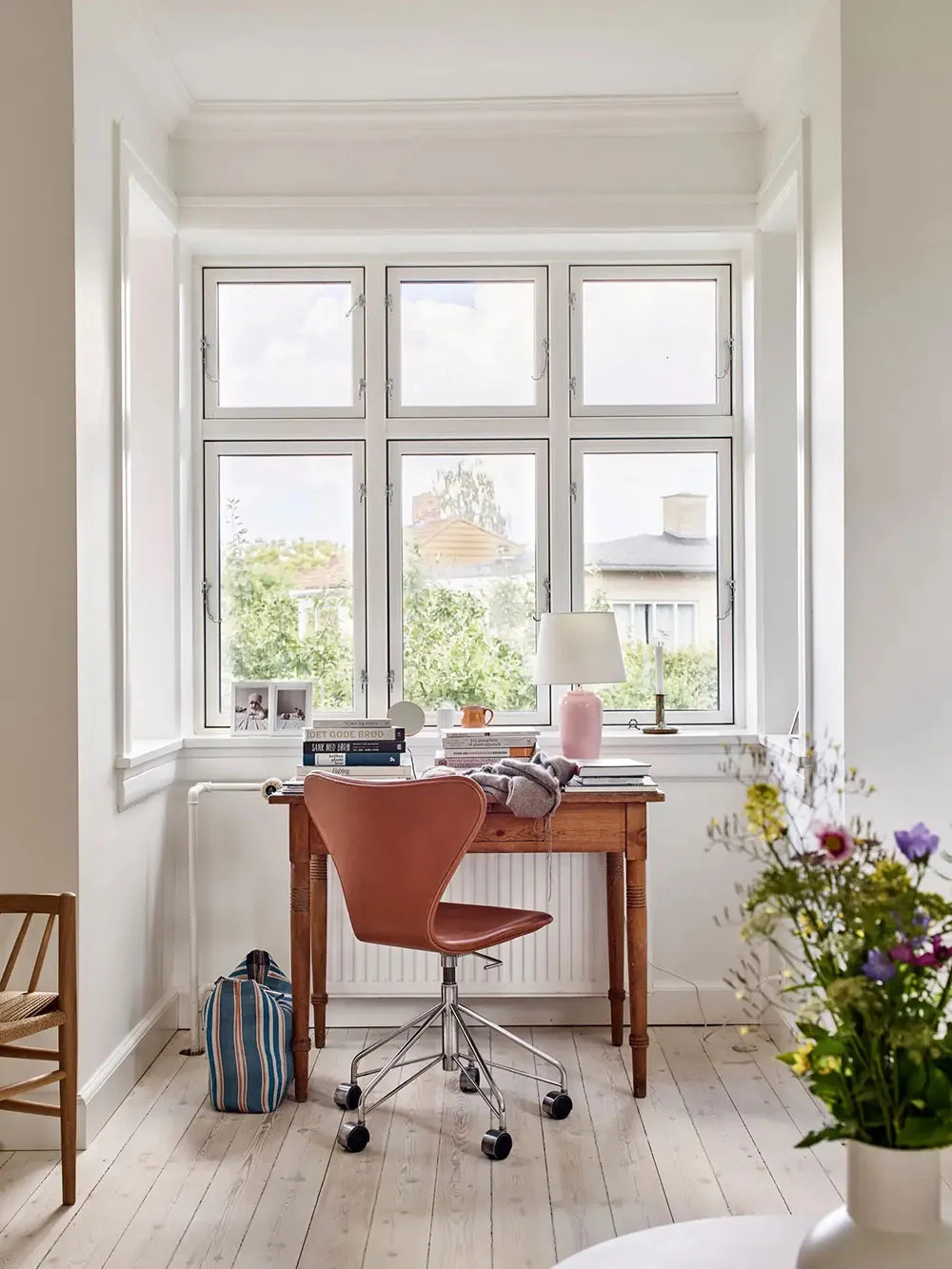 डेनमार्क में स्थित एक पुरानी ईंटों से बनी विला के आंतरिक भाग – प्रेरणादायक एवं सुंदर। - Gallery image 10