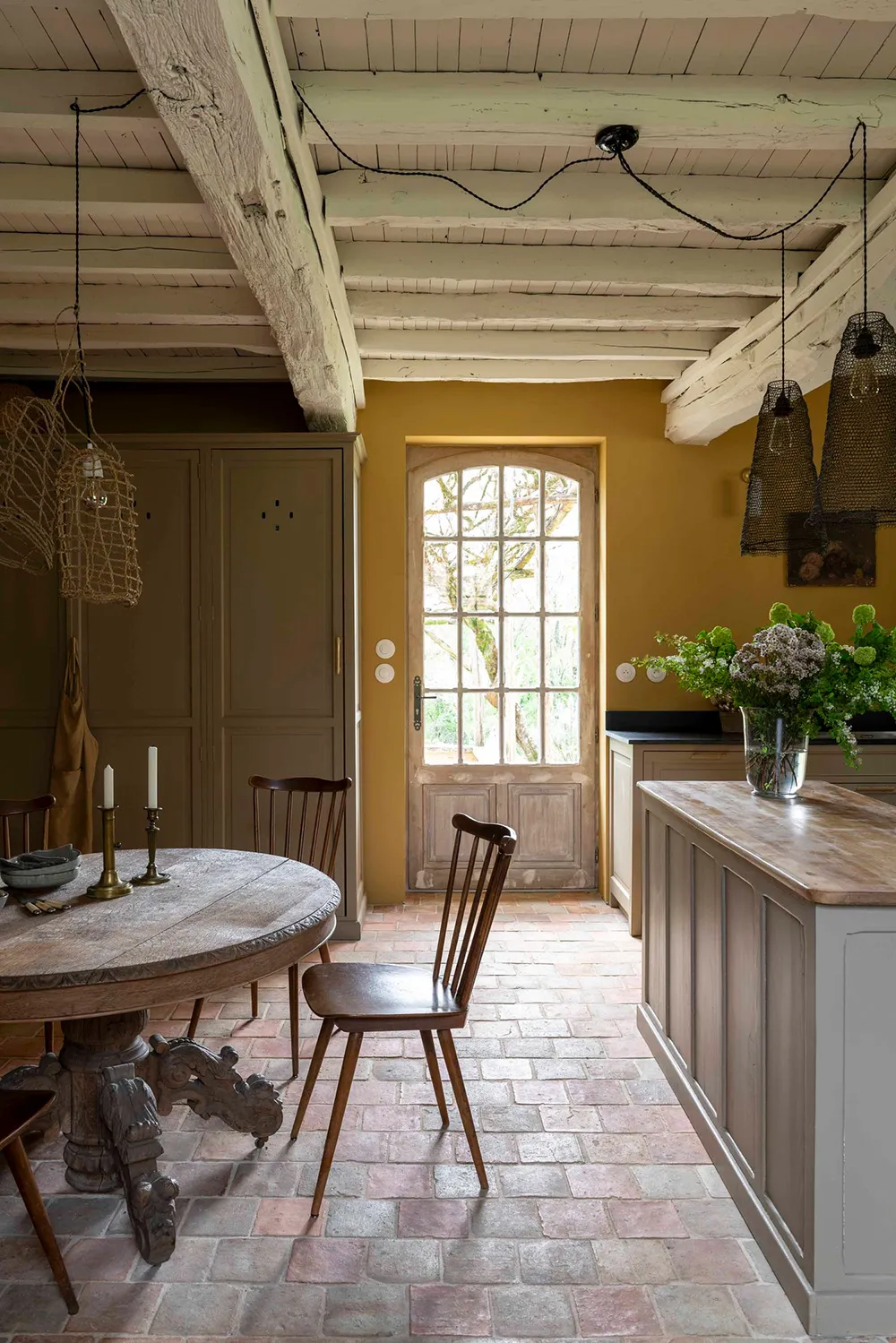 Znakomite przebudowanie starożytnej francuskiej rezydencji - Gallery image 9