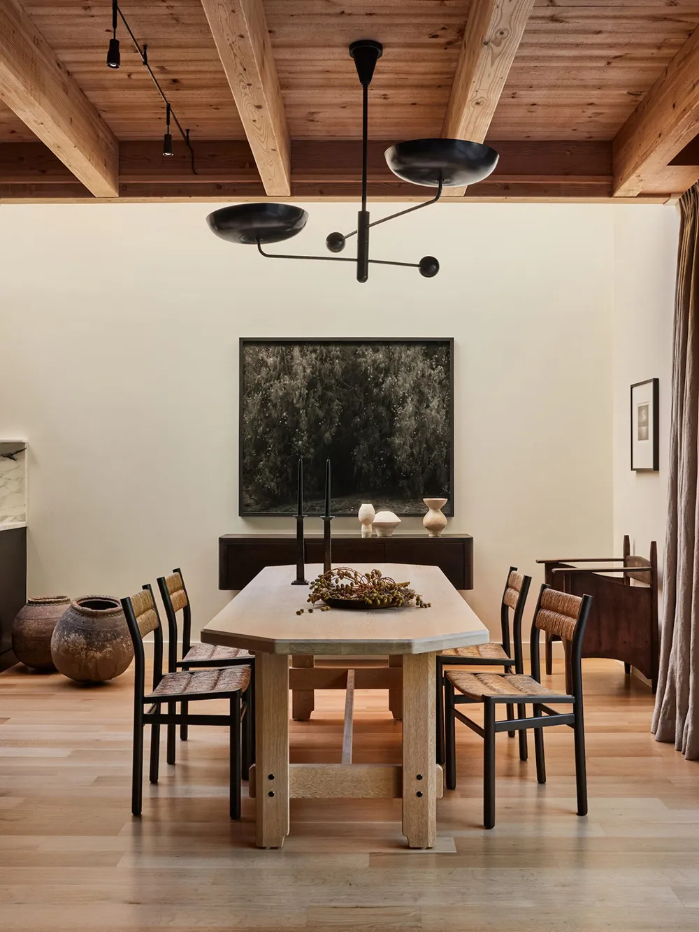 Стильные акценты и натуральные материалы: дом дизайнера в Калифорнии - Gallery image 2