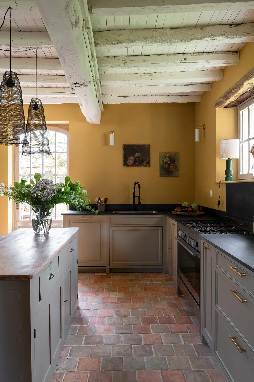 Znakomite przebudowanie starożytnej francuskiej rezydencji - Gallery image 7