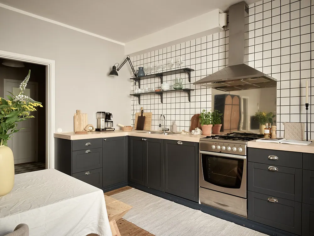 Soft Living Room and Green Bedroom: Apartment in Göteborg (60 sqm) - Gallery image 6